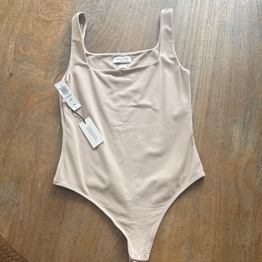 Aritzia Bodysuit NWT, size M